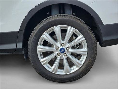 Used 2019 Ford Escape SEL image 20