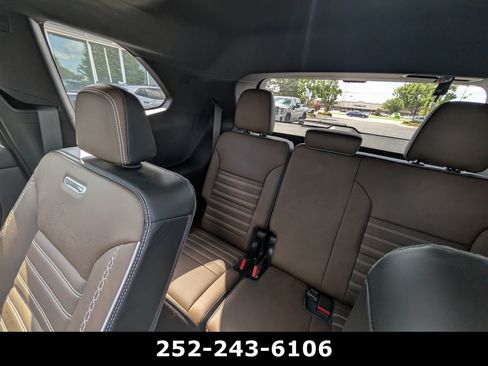Used 2026 GMC Acadia Denali Ultimate w/ LPO, Floor Liner Package FWD image 15