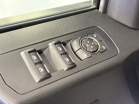 Certified 2018 Ford F150 Raptor w/ Equipment Group 802A Luxury image 15