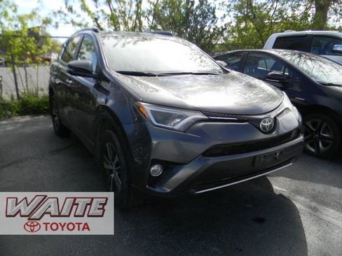Used 2017 Toyota RAV4 XLE AWD/4WD image 1