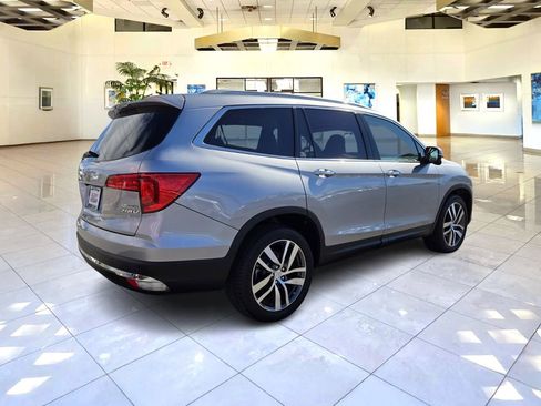 Used 2016 Honda Pilot Touring image 7