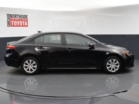 Used 2023 Toyota Corolla LE image 5