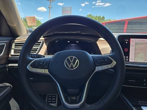 Used 2024 Volkswagen Atlas SEL Premium R-Line AWD/4WD image 42