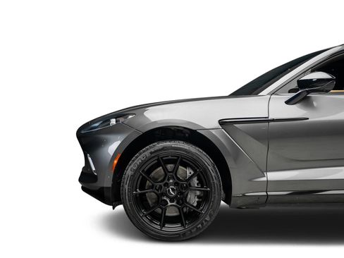Used 2021 Aston Martin DBX AWD/4WD image 18