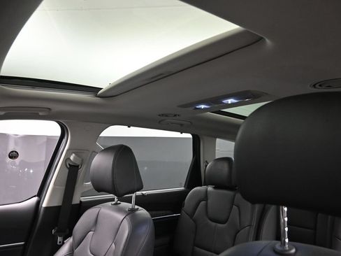 Used 2023 Kia Telluride SX AWD/4WD image 24