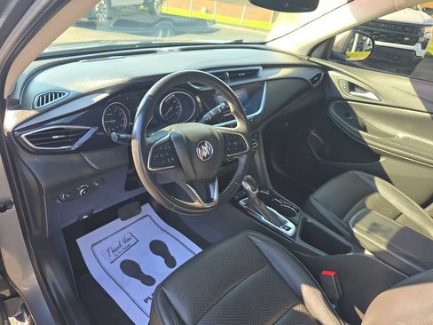 Used 2020 Buick Encore GX Essence FWD image 27