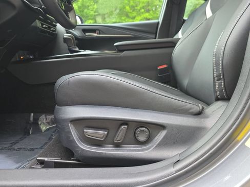 Used 2026 Toyota Camry SE FWD image 26