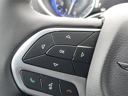 New 2026 Chrysler Pacifica Select image 21