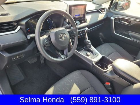 Used 2024 Toyota RAV4 XLE image 7