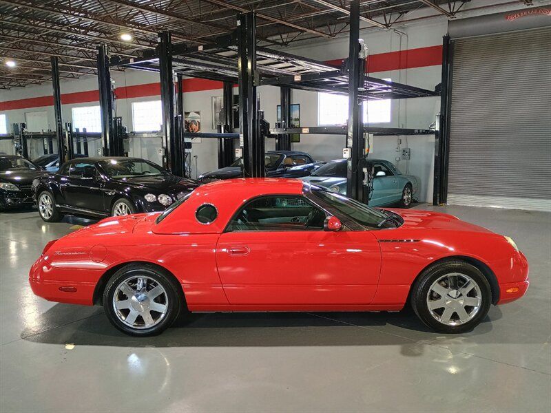 Used 2002 Ford Thunderbird RWD image 8