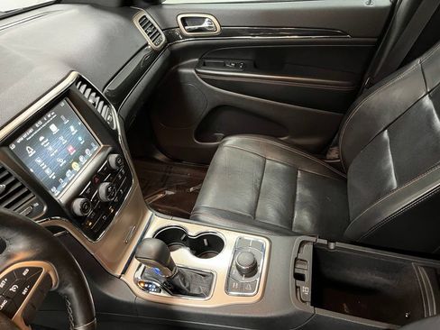Used 2017 Jeep Grand Cherokee Limited 75th Anniversary AWD/4WD image 39