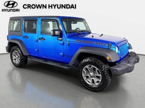 Used 2016 Jeep Wrangler Unlimited Rubicon w/ Connectivity Group AWD/4WD image 3
