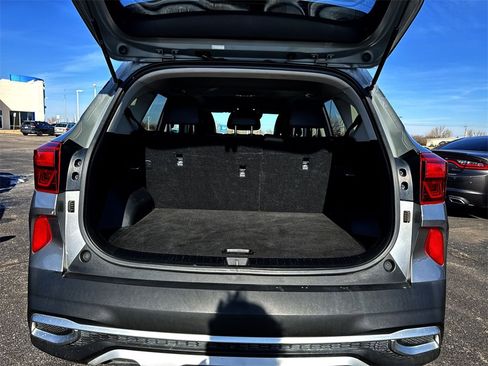 Used 2021 Kia Seltos EX image 23