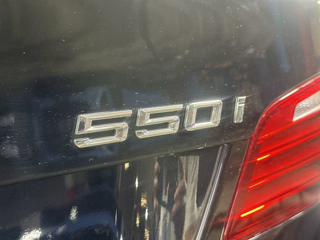 Used 2014 BMW 550i xDrive Sedan AWD/4WD image 36