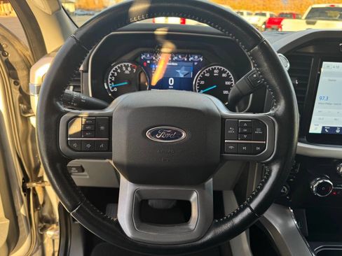 Used 2022 Ford F150 XLT w/ Equipment Group 302A High image 17