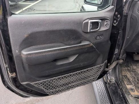 Used 2021 Jeep Gladiator Mojave w/ Dual Top Group image 15