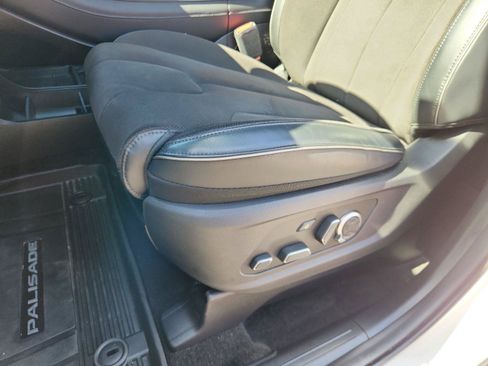 Used 2025 Hyundai Palisade AWD image 17