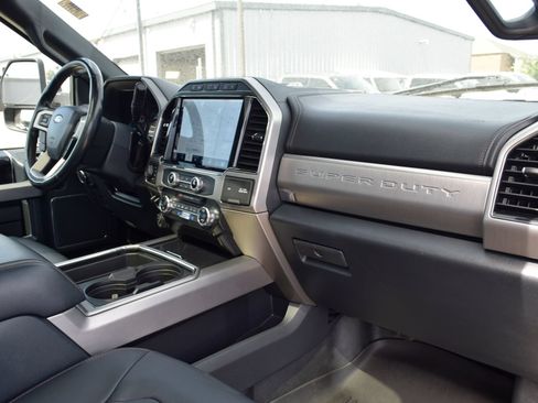 Used 2022 Ford F450 Platinum w/ FX4 Off-Road Package AWD/4WD image 21
