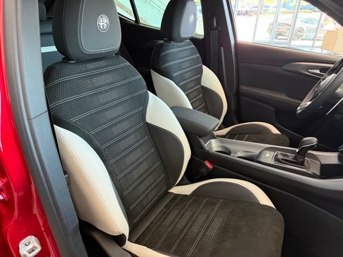 New 2026 Alfa Romeo Tonale w/ Active Assist Package AWD/4WD image 17