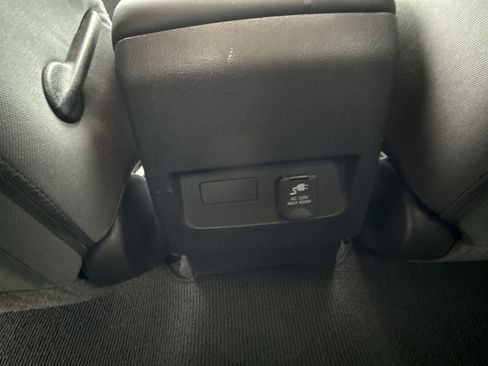 Used 2022 Nissan Frontier SV image 22