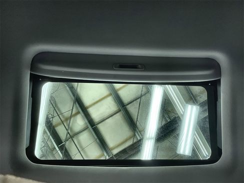 Used 2020 Honda CR-V Touring image 28