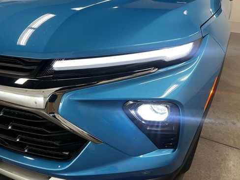 New 2026 Chevrolet TrailBlazer LT w/ Convenience Package FWD image 9