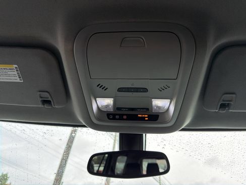 Used 2017 GMC Acadia SLT image 36