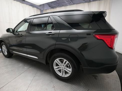 Used 2023 Ford Explorer XLT w/ Equipment Group 202A AWD/4WD image 32