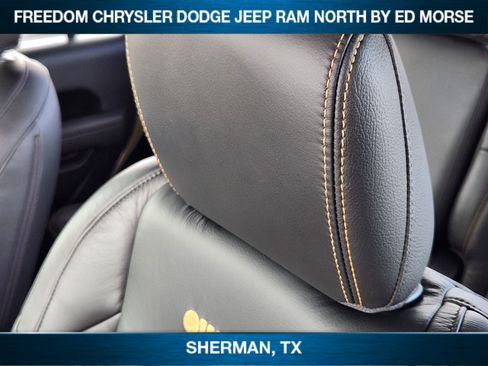 New 2025 Jeep Gladiator Sport image 10