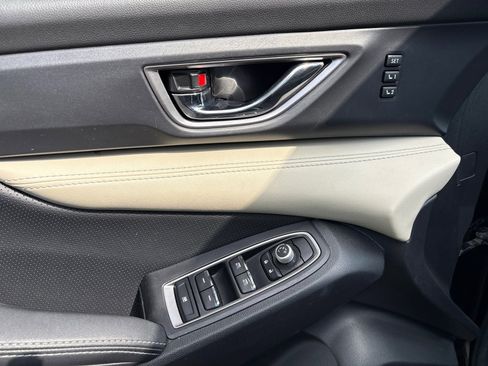 Used 2022 Subaru Ascent Limited image 14