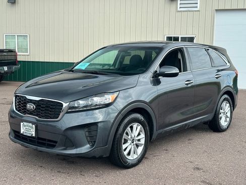 Used 2020 Kia Sorento LX FWD image 4