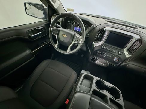 Used 2020 Chevrolet Silverado 1500 LT w/ Trailering Package AWD/4WD image 9