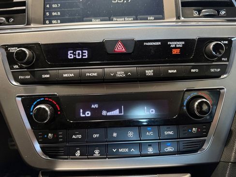 Used 2017 Hyundai Sonata Limited 2.0T image 31