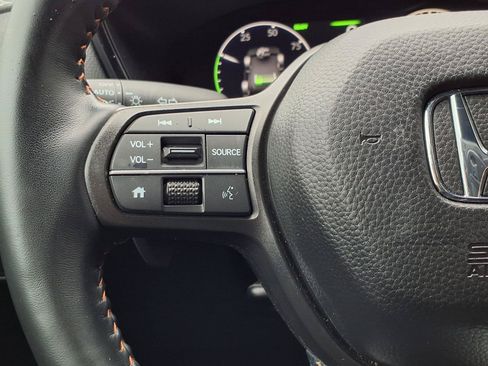 Used 2025 Honda CR-V Sport image 16