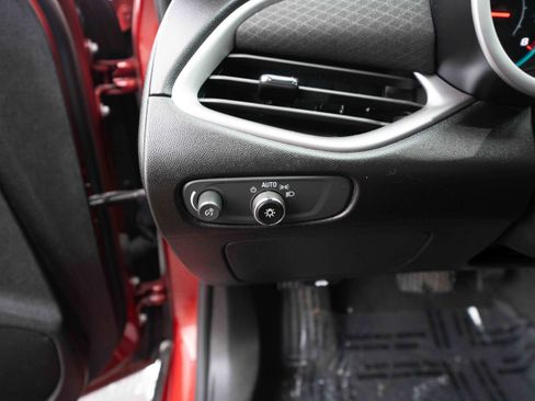 Used 2021 Chevrolet Malibu RS image 11