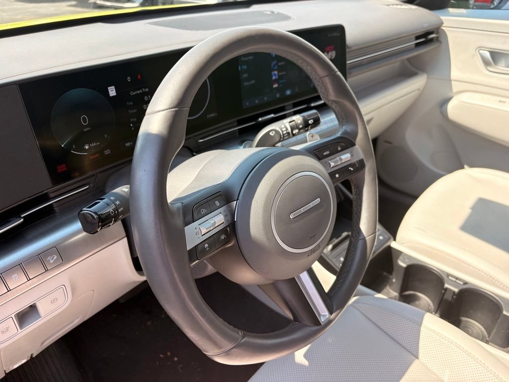 Used 2025 Hyundai Kona Limited AWD/4WD image 10