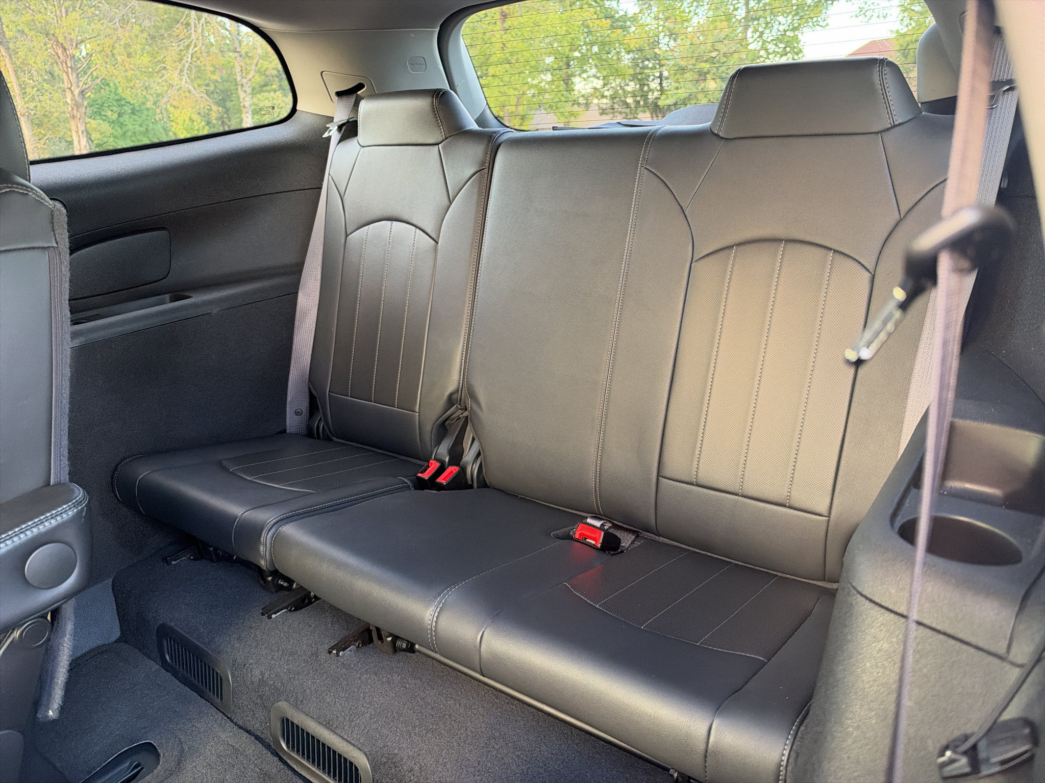 Used 2015 Buick Enclave Leather FWD image 14