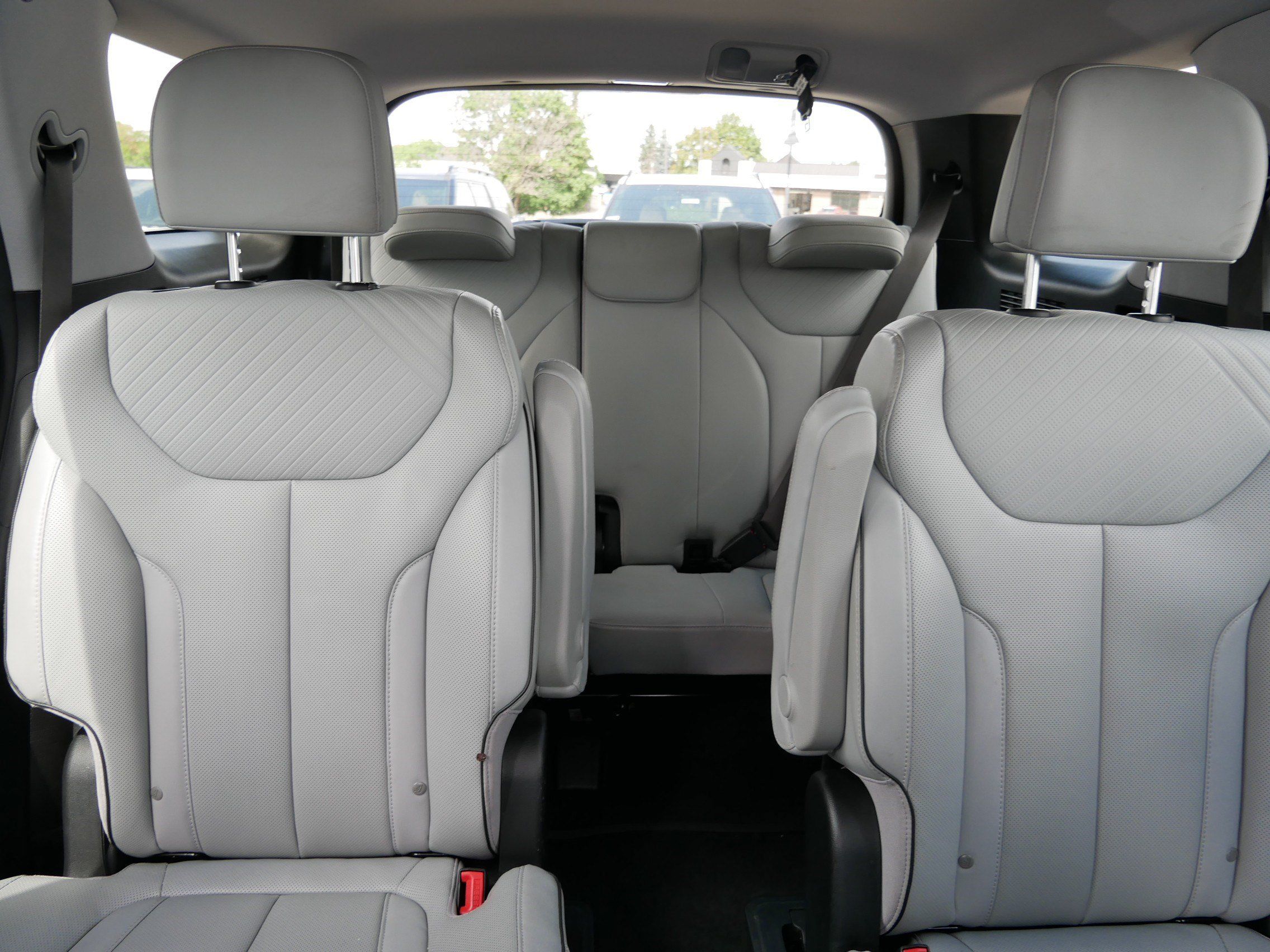 Used 2024 Hyundai Palisade SEL AWD/4WD image 13