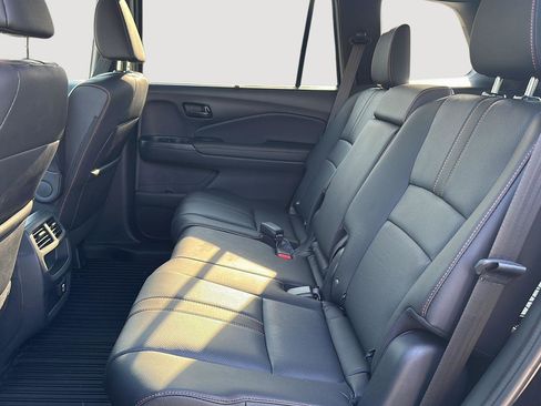 Used 2023 Honda Passport TrailSport image 18