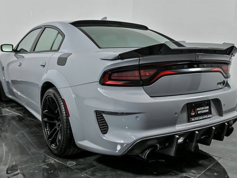 Used 2022 Dodge Charger SRT Hellcat w/ SRT Black Package image 8