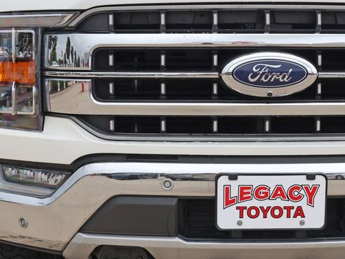 Used 2021 Ford F150 Lariat w/ Max Trailer Tow Package AWD/4WD image 10