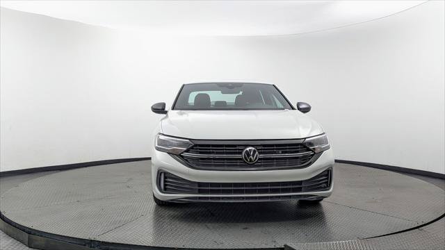 Used 2024 Volkswagen Jetta Sport FWD image 12