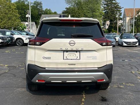 Certified 2023 Nissan Rogue Platinum w/ Platinum Premium Package AWD/4WD image 3