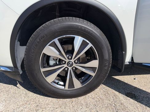 Certified 2024 Nissan Murano SV FWD image 30