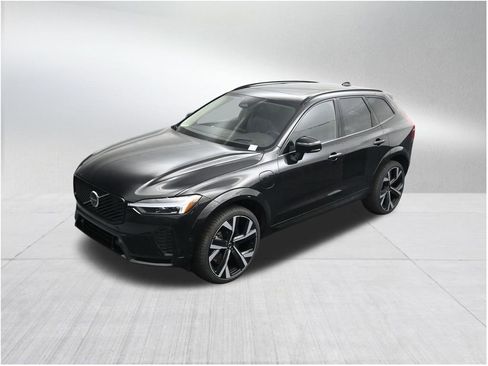 New 2026 Volvo XC60 T8 Ultra AWD/4WD image 13