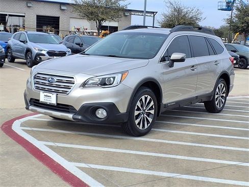 Used 2017 Subaru Outback 2.5i Limited image 3