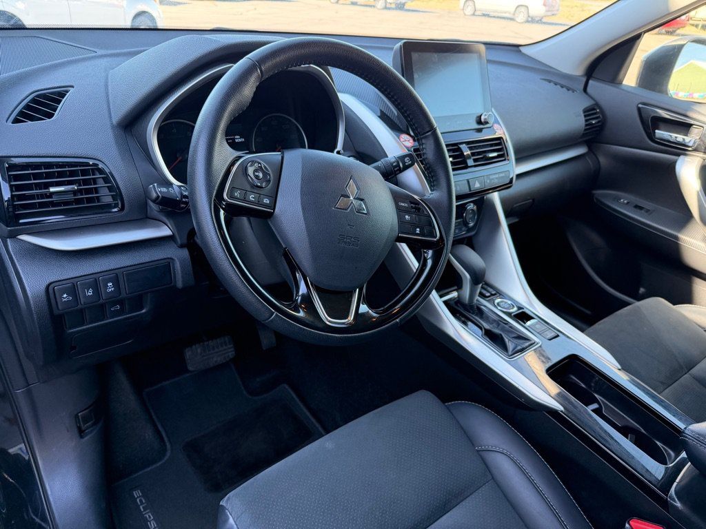 Used 2025 Mitsubishi Eclipse Cross SE AWD/4WD image 13