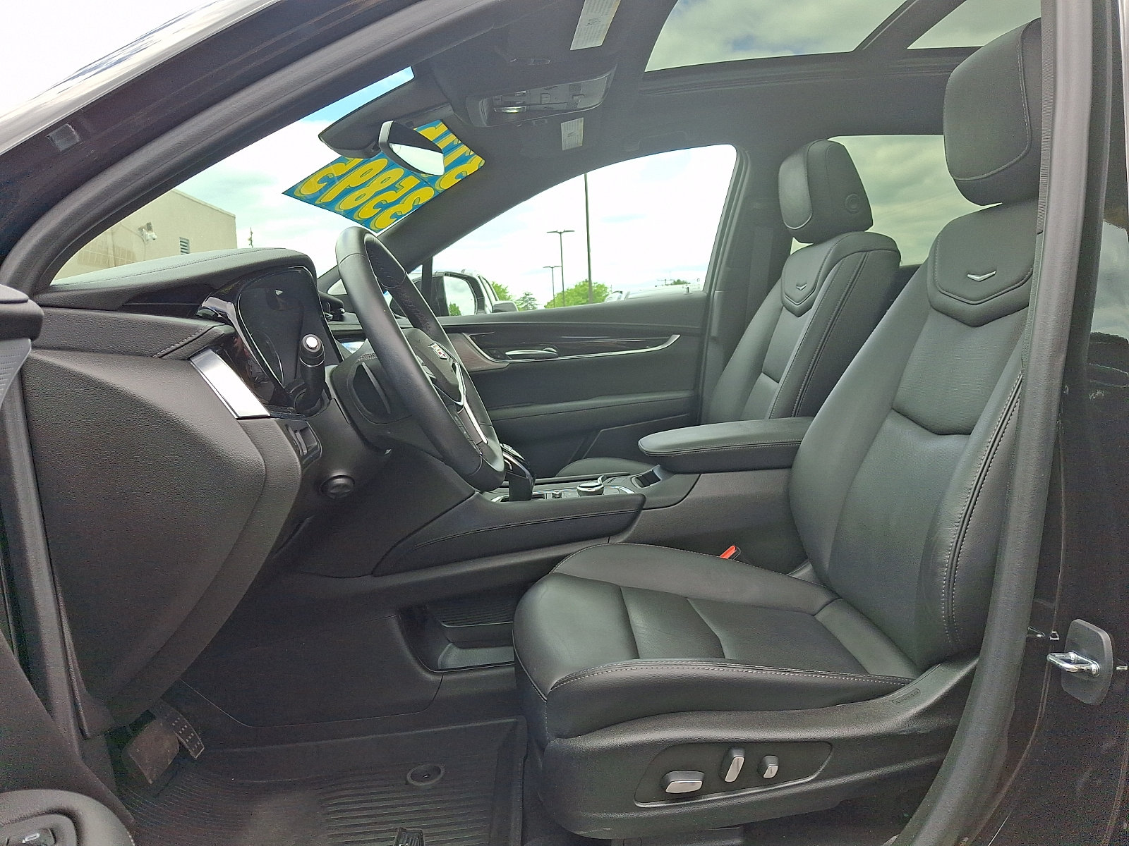 Used 2023 Cadillac XT5 Premium Luxury w/ LPO, Floor Liner Package AWD/4WD image 13