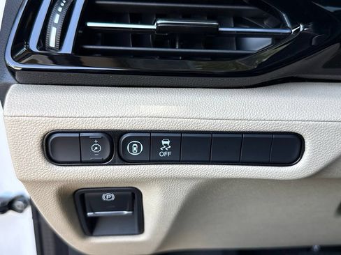 Certified 2026 Acura MDX SH-AWD image 27