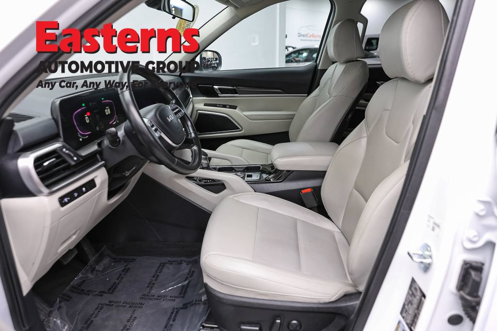 Used 2023 Kia Telluride S FWD image 15